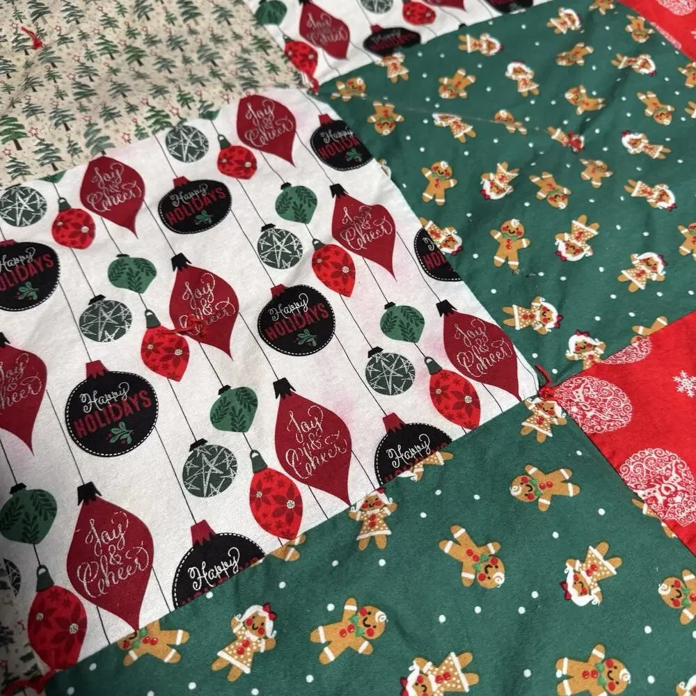 Handmade Christmas Quilt Throw Patchwork Red Green Reindeer Holiday Decor